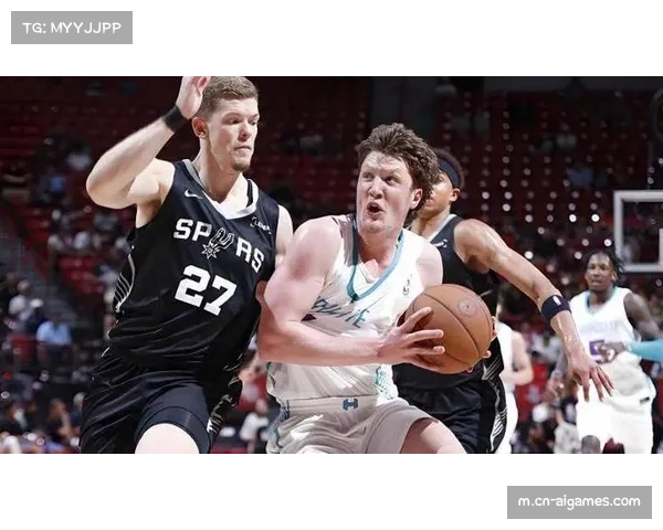 康·克努佩尔对阵活塞斩获20+5,解锁生涯一千分里程碑 康·克努佩尔对阵活塞斩获20+5,解锁生涯一千分里程碑